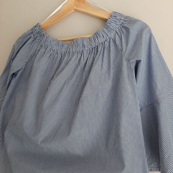 LORD & TAYLOR Bell Sleeve Top Scoop / Off Shoulder Blue & White Stripe Sz XS - Picture 5 of 14
